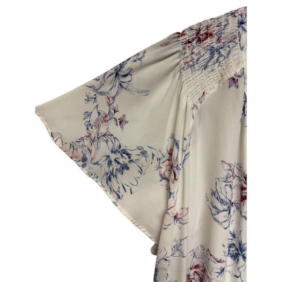 Rose + Olive White V-Neck Floral Flutter Sleeve Conceal Button Blouse Women's 2X - Picture 2 of 8